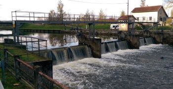 Equipement d'un barrage mobile (clapets déversant) sur la Saône